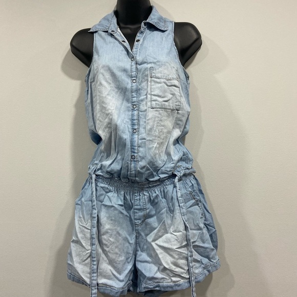 Chambray belted romper - Picture 1 of 4